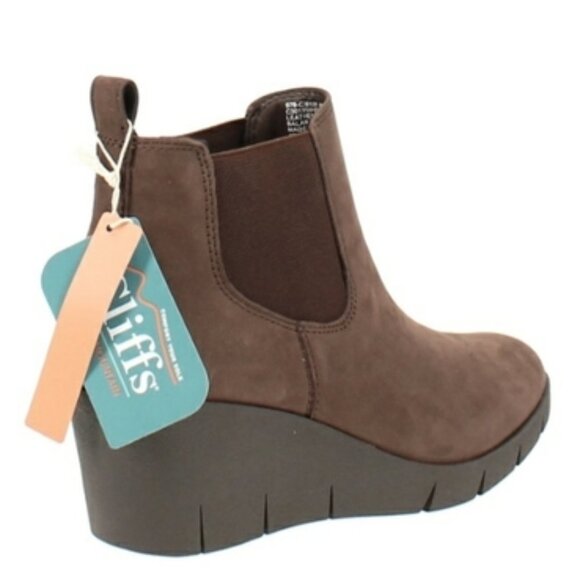 Cliffs by White Mountain Percy Wedge Chelsea Boot - Picture 9 of 11